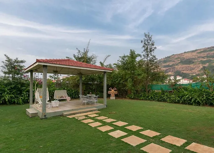 Le Sutra Great Escapes: Artistic Mountain Retreat with Pool Villa Lonavala